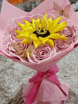 Ramo con girasol coronado