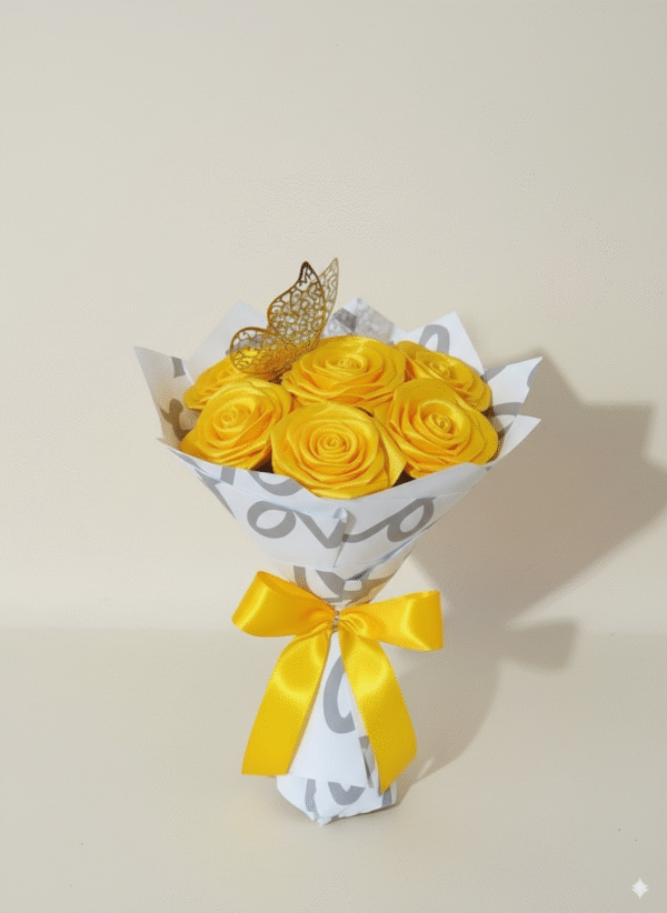 ramomariposaAm Ramo de rosas rojo vino con mariposa